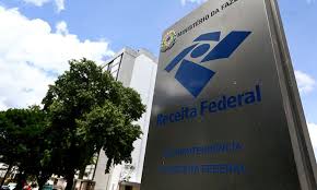 Pix e cartão de crédito: entenda as novas regras de fiscalização da Receita