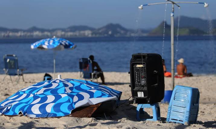 POLÊMICA: abaixo-assinado quer proibir caixas de som nas praias de Salvador
